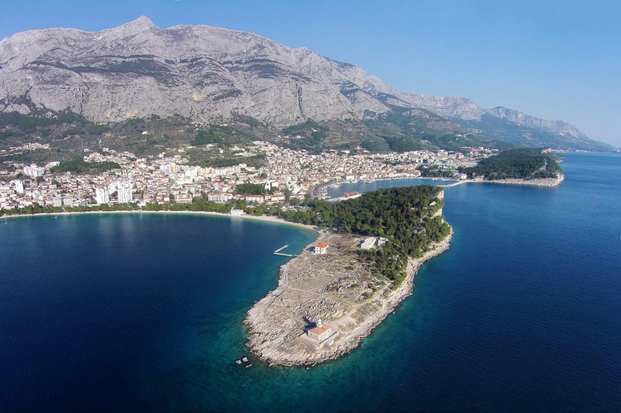 Lägenhet With A Parking Space - 16521 Makarska